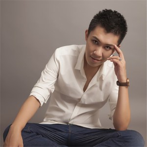 公公操儿媳妇摸下体试频
