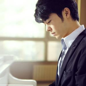 全裸美女被挤牛奶视频
